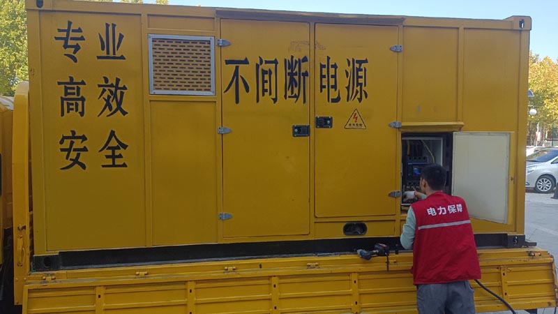 包头柴油发电机组和UPS电源配合使用时，如何避免切换过程中的电力中断？